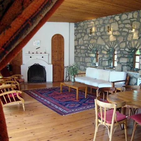 St John's House With Private Pool, Gardens & Sauna Hébergement de vacances Selçuk
