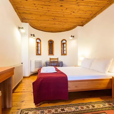 St John's House With Private Pool, Gardens & Sauna Hébergement de vacances