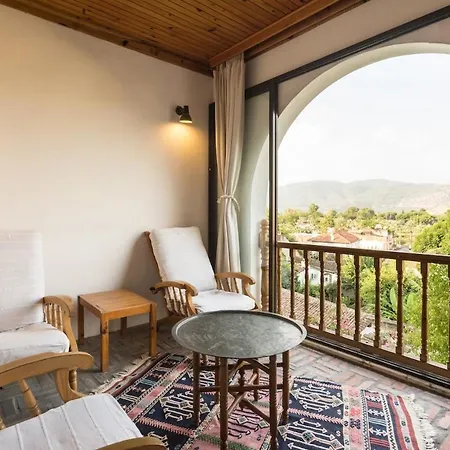 St John's House With Private Pool, Gardens & Sauna Hébergement de vacances