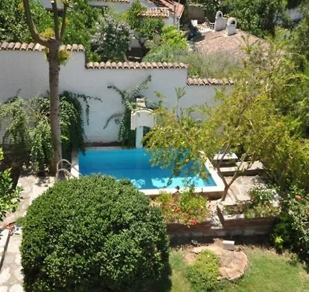 St John's House With Private Pool, Gardens & Sauna