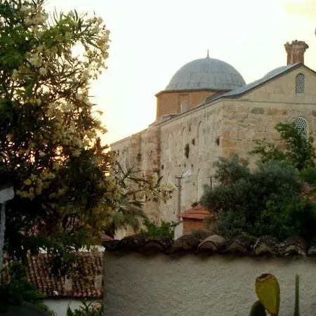 St John's House With Private Pool, Gardens & Sauna