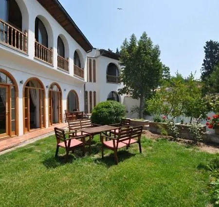 St John's House With Private Pool, Gardens & Sauna Hébergement de vacances