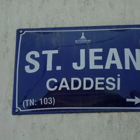 St John's House With Private Pool, Gardens & Sauna Hébergement de vacances Selçuk