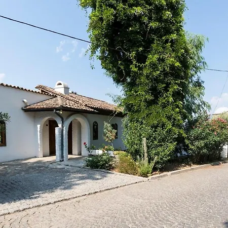 St John's House With Private Pool, Gardens & Sauna *