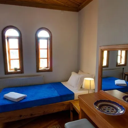 St John's House With Private Pool, Gardens & Sauna Hébergement de vacances