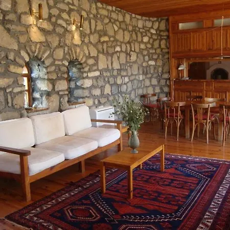 Hébergement de vacances St John's House With Private Pool, Gardens & Sauna *