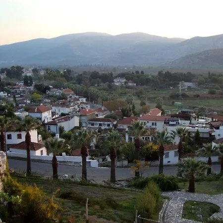 St John's House With Private Pool, Gardens & Sauna Selçuk
